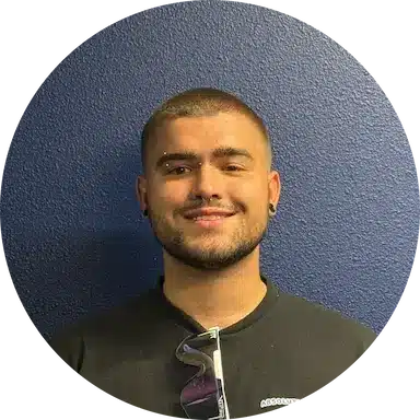 Headshot photo of Lucas